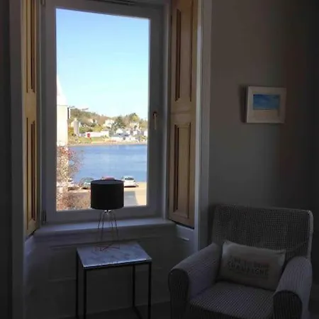 Tarbert Large, Bright, 4 Bedroom Flat With Harbour Views Экстерьер фото